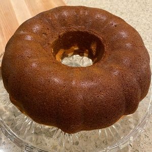 Meet your Posher, Gloria